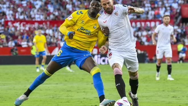 Sory Kaba pugna con Sergio Ramos por la pelota