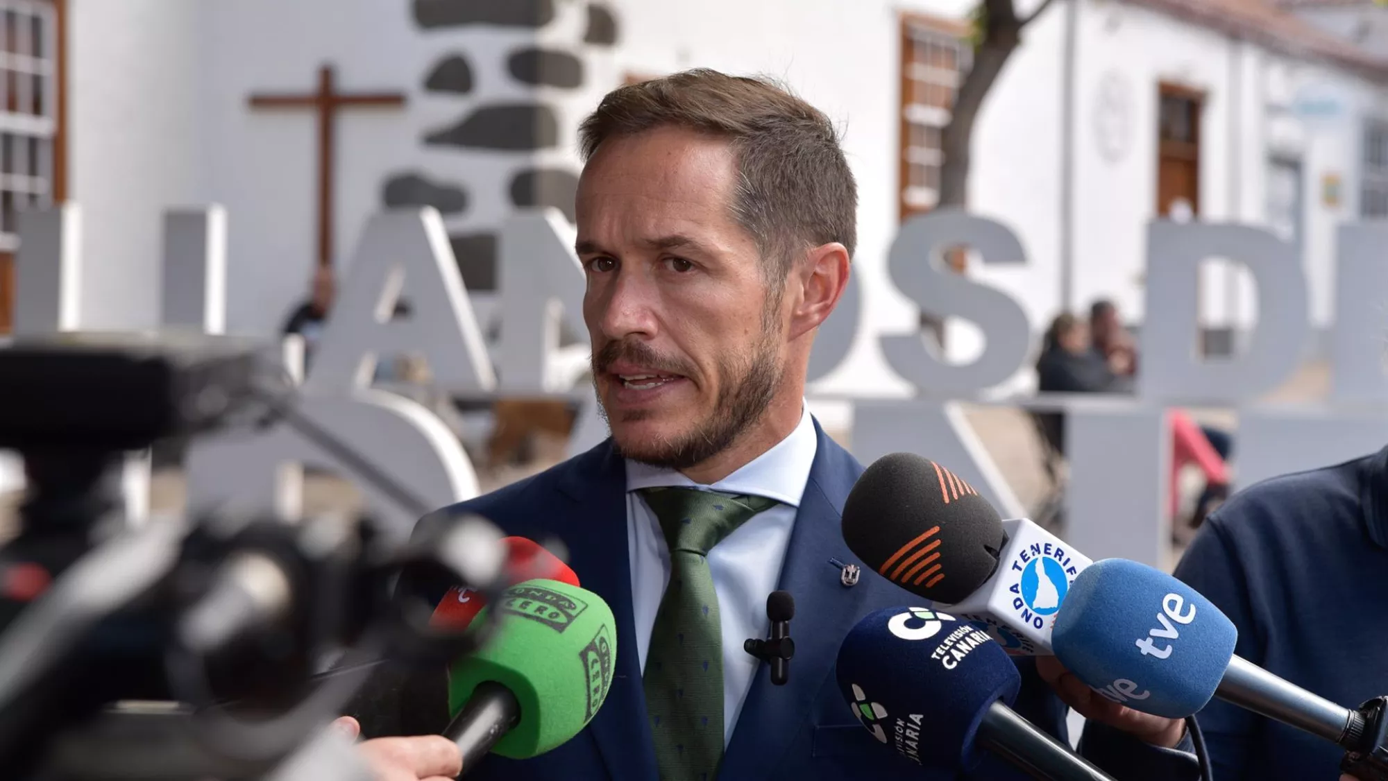 Mariano Hernández Zapata, consejero de Transición Ecológica y Energía del Gobierno de Canarias / EFE Mariano Hernández Zapata, consejero de Transición Ecológica y Energía del Gobierno de Canarias / EFE