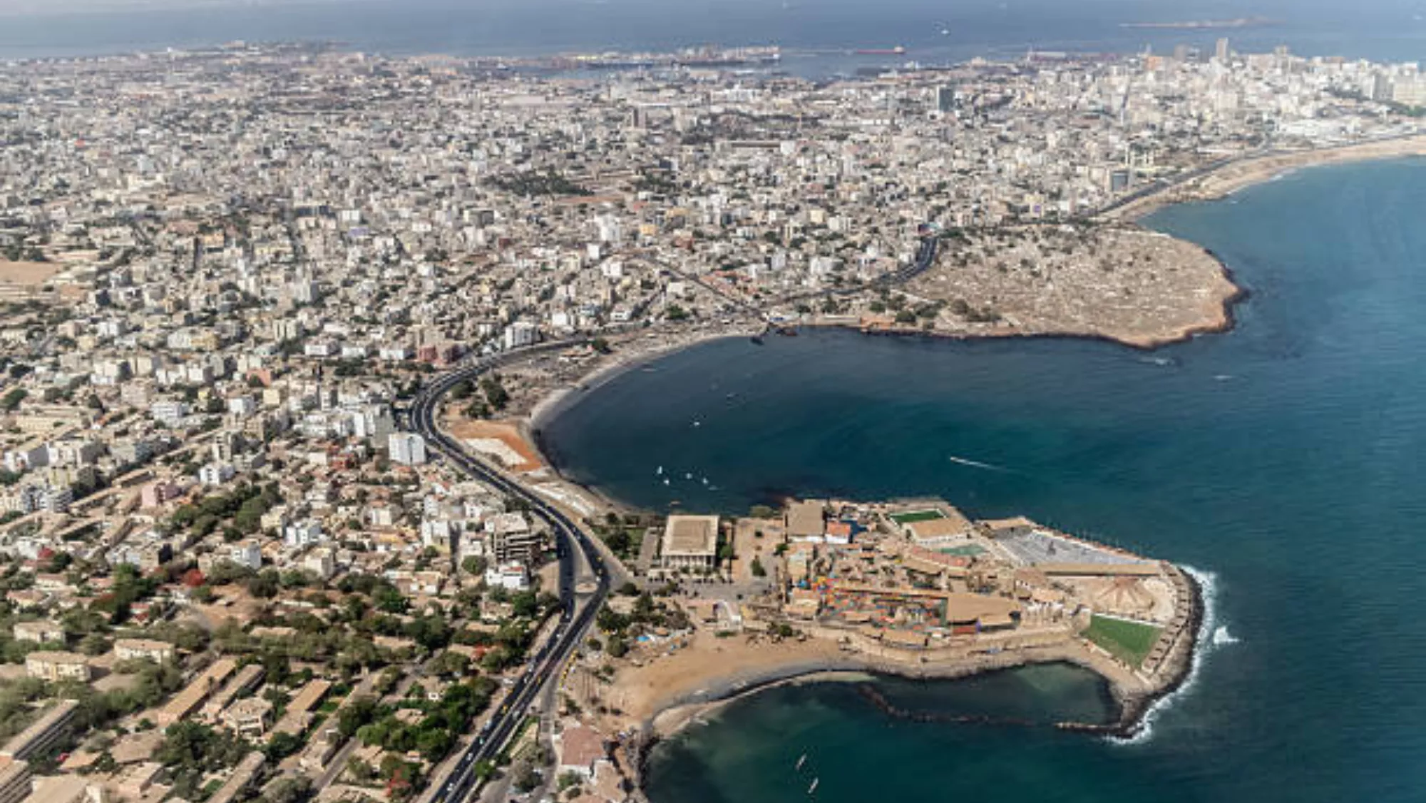 Imagen aérea de Dakar, capital de Senegal./ ISTOCK