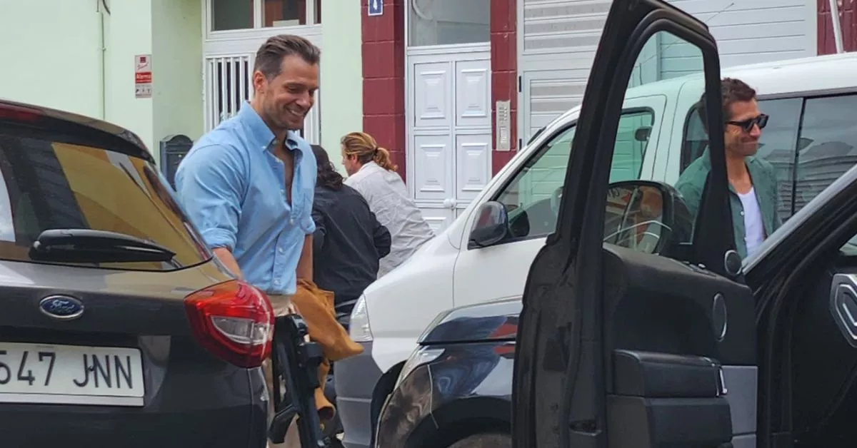 Canarias, tercera región española con mayor impacto económico del cine: 106,3 millones. En la imagen, Henry Cavill y Jake Gyllenhall durante un rodaje en San Andrés. / AH