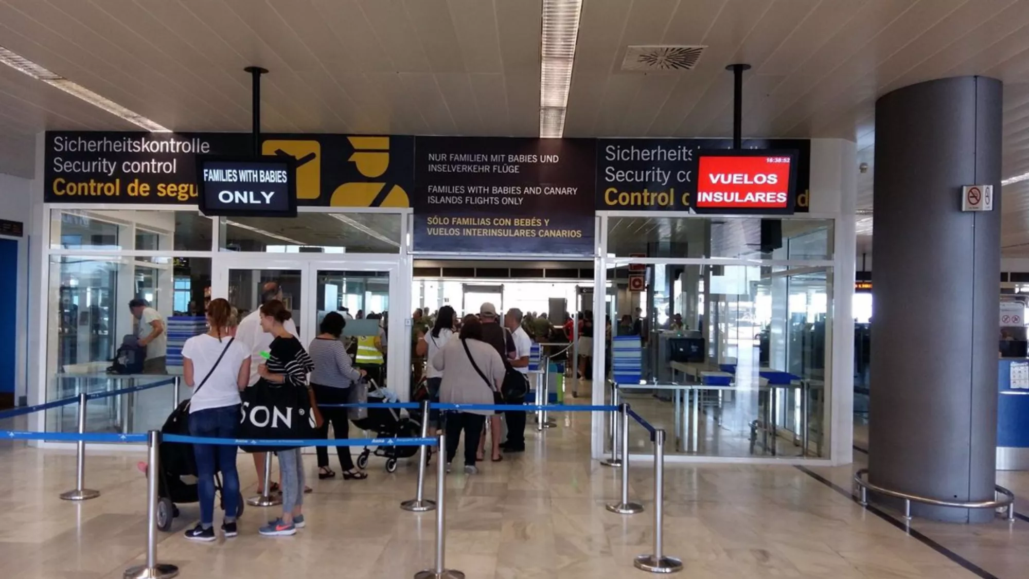 Los controles de seguridad de los aeropuertos canarios experimentarán cambios a partir de 2024