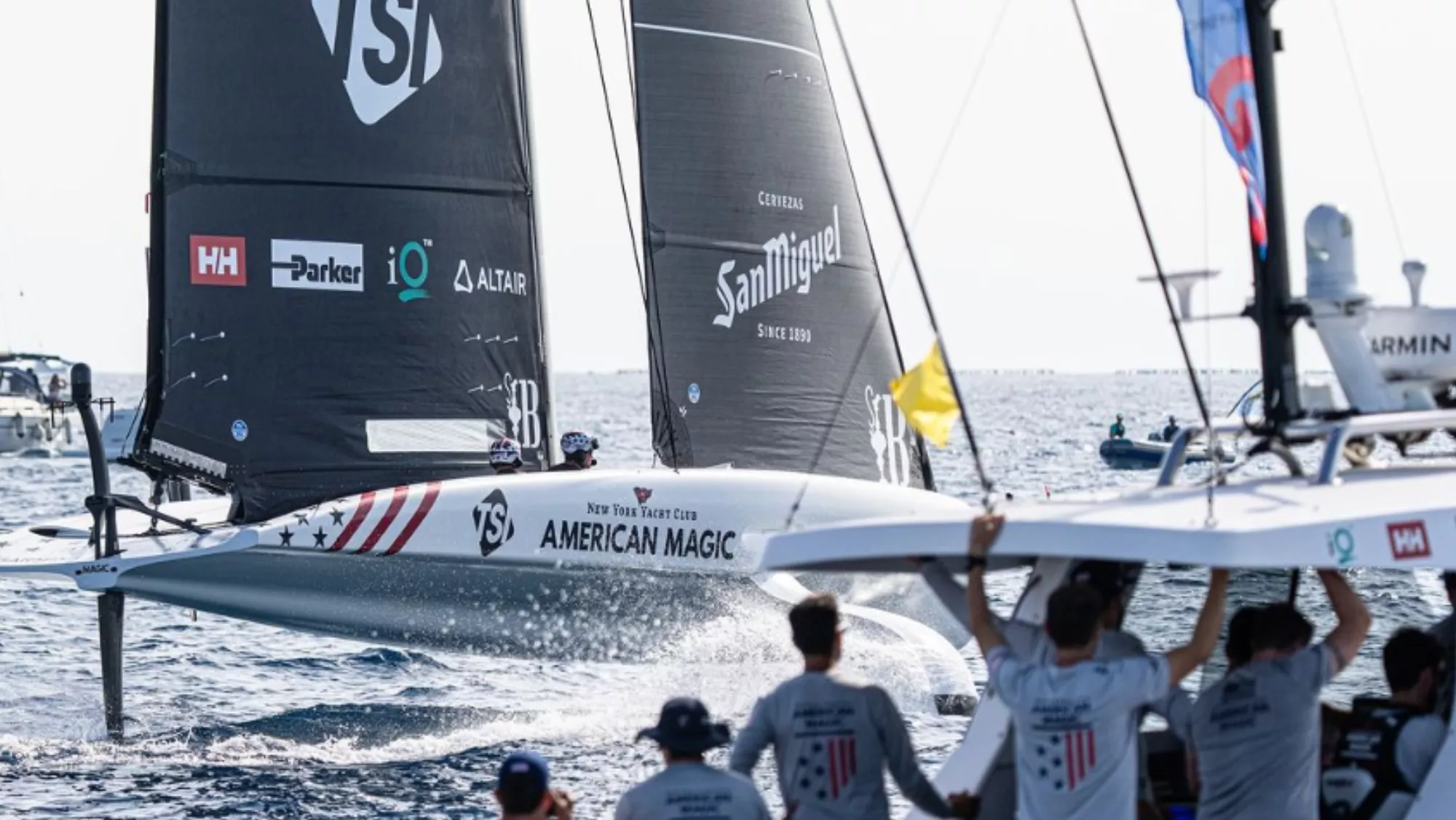 Barco del American Magic / AMERICAN MAGIC