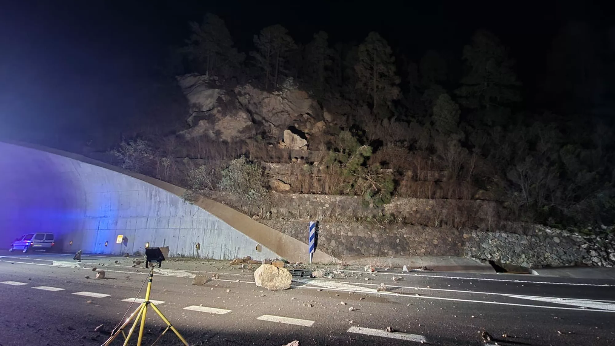 Desprendimiento en la TF 5, en Icod de Los Vinos / CABILDO DE TENERIFE
