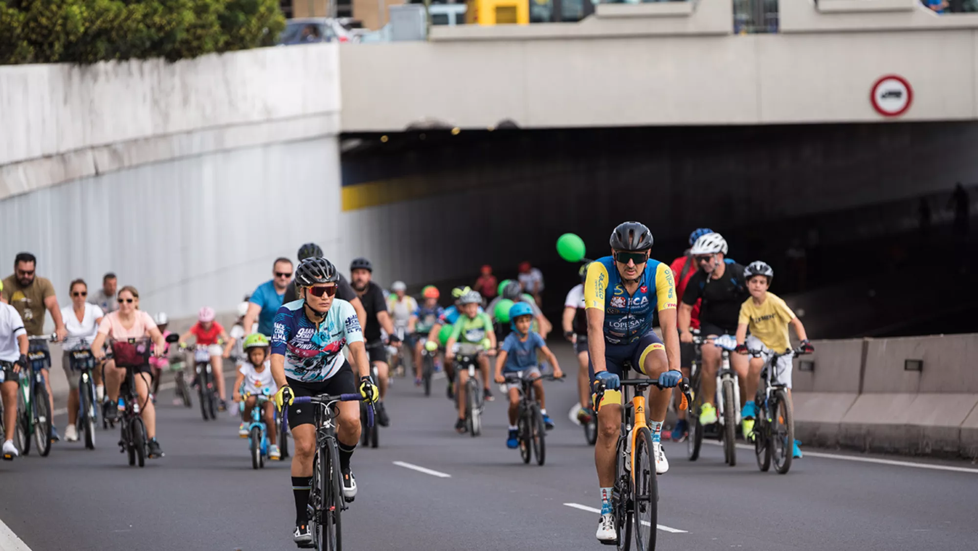 Personas en bicicleta este domingo / AYUNTAMIENTO DE LAS PALMAS DE GRAN CANARIA