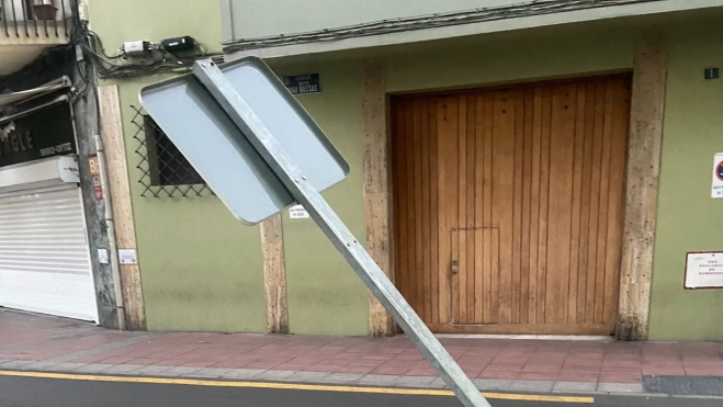 La señal dañada en Farray / MI PLAYA DE LAS CANTERAS