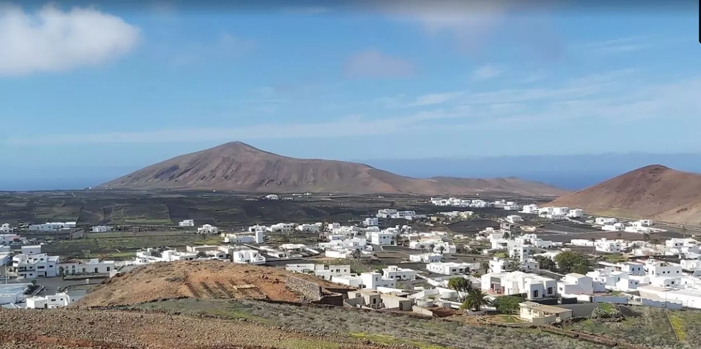 Municipio de Tinajo, en cuyas instalaciones municipales el acusado guardaba y vendía cocaína. / AH