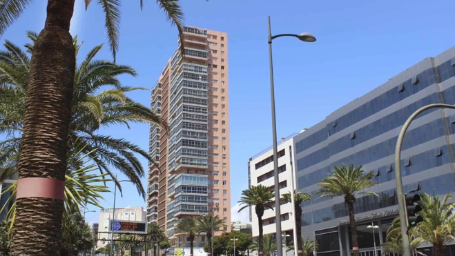 Rascacielos de la avenida Tres de Mayo. / AYTO DE SANTA CRUZ DE TENERIFE Rascacielos de la avenida Tres de Mayo. / AYTO DE SANTA CRUZ DE TENERIFE