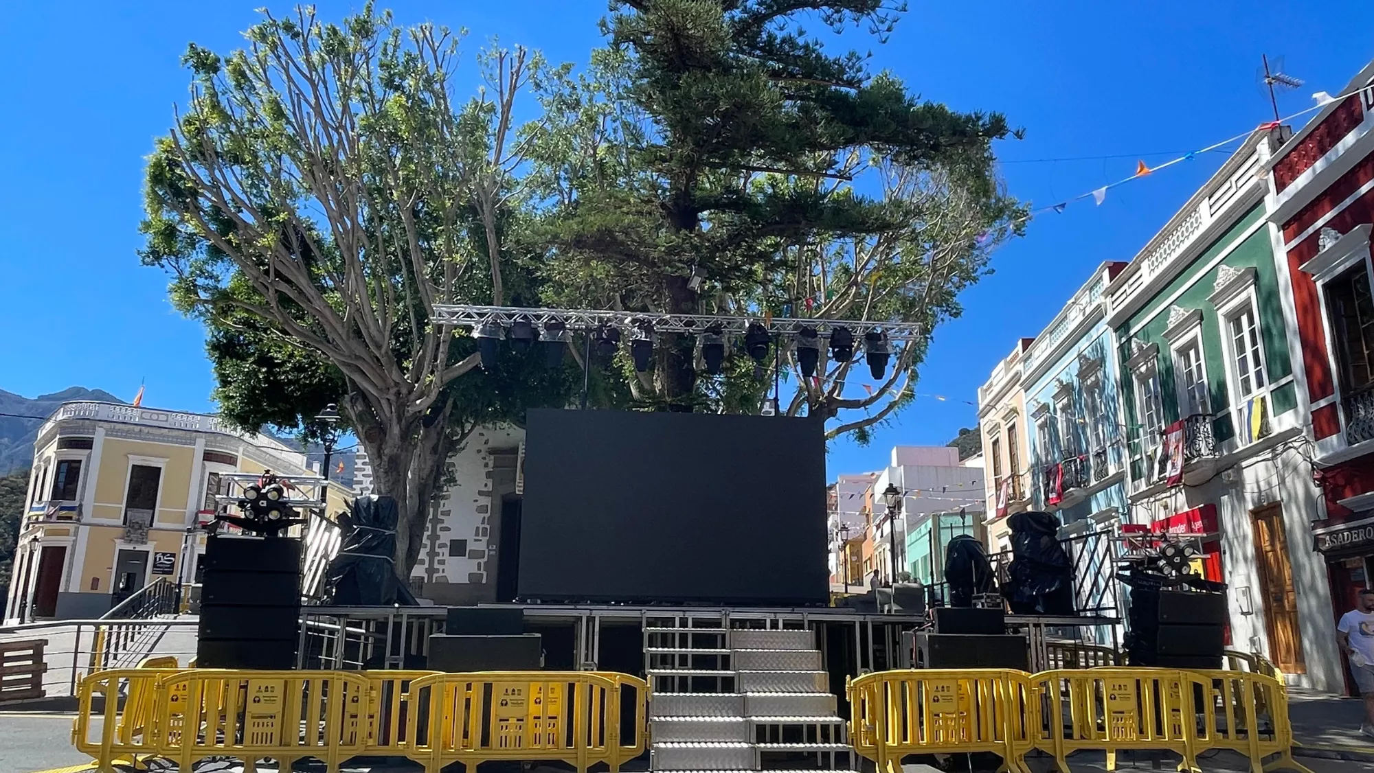 Escenario de Valsequillo preparado para la Suelta del Perro Maldito / AYUNTAMIENTO DE VALSEQUILLO