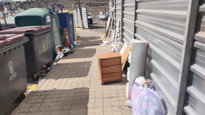 Vertido de escombros en Almatriche Bajo / CEDIDA