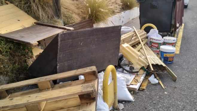 Escombros en el Risco de San Nicolás / CEDIDA