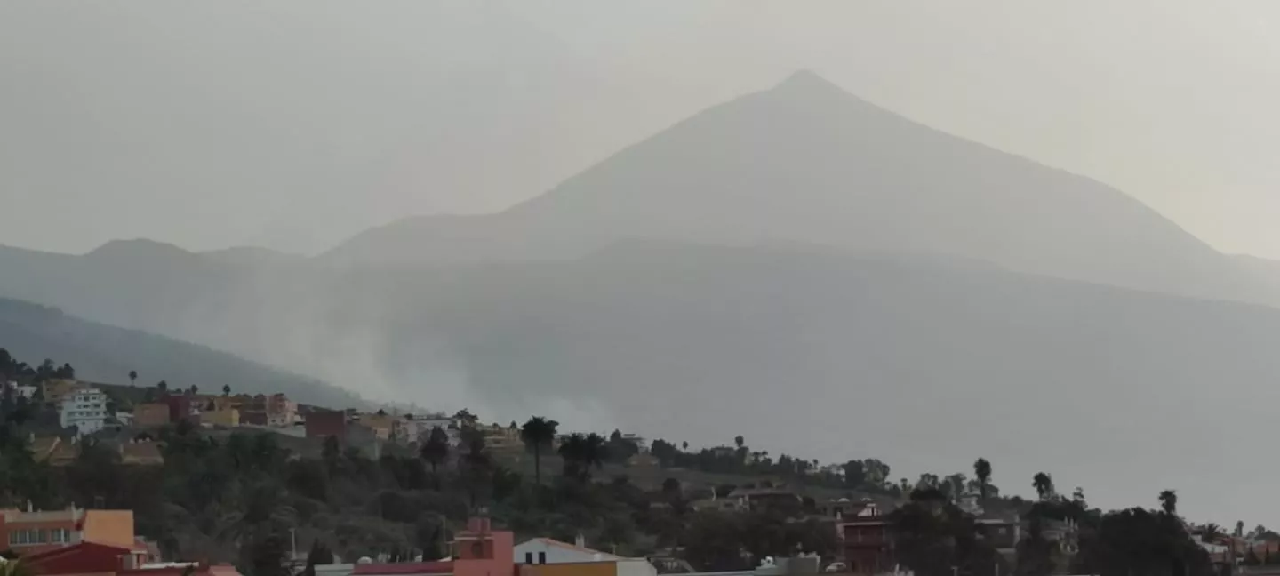 Imagen del humo del fuego desde el municipio de Tacoronte. / CEDIDA