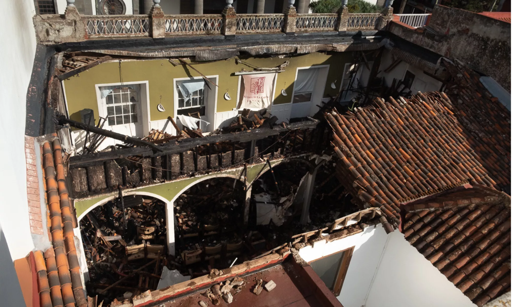 Daños ocasionados en el Ateneo de La Laguna tras el incendio de 2019. / AYUNTAMIENTO DE LA LAGUNA 