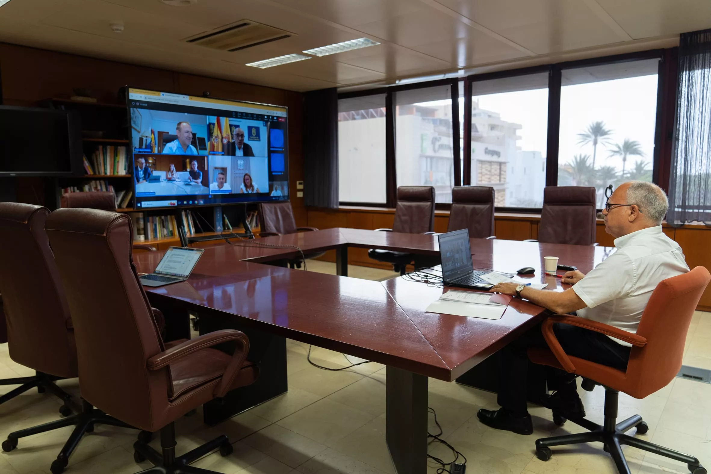 Reunión de la Federación Canaria de Islas, donde han pedido más medios para las islas en materia de inmigración. / CEDIDA