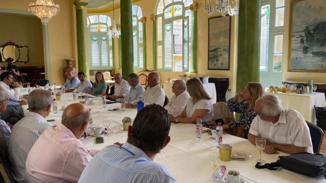 Reunión entre el Círculo de Empresarios de Gran Canaria y el Cabildo Insular / ATLÁNTICO HOY