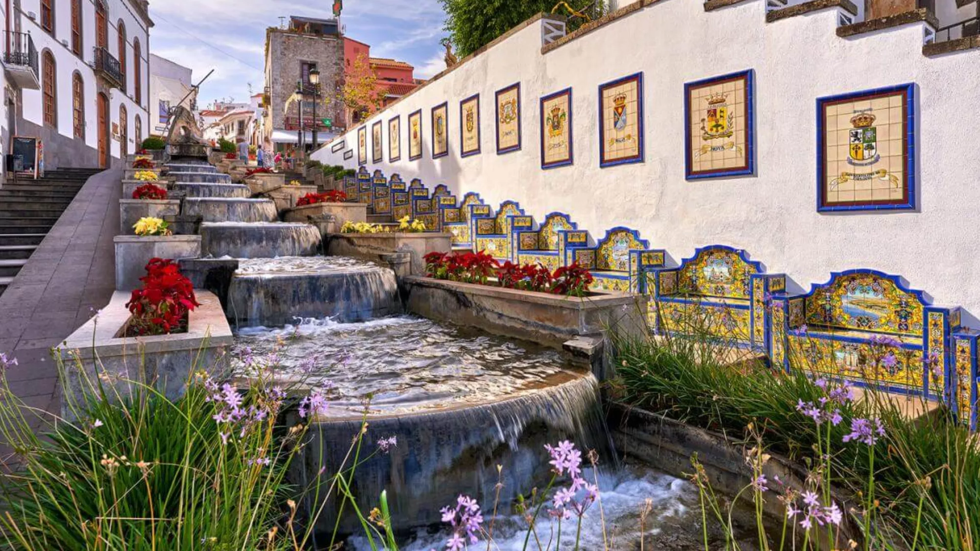 Cascada urbana en el pueblo de Firgas / HOLA ISLAS CANARIAS