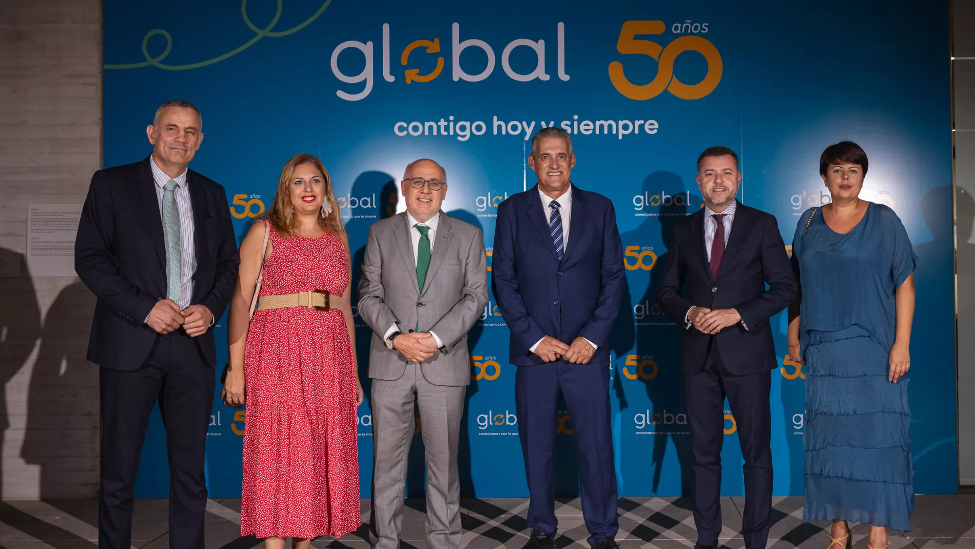 Foto de familia acto de aniversario de 50 años de Global / GLOBAL