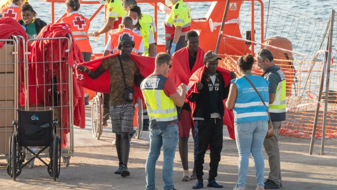 Migrantes llegados a Lanzarote / EFE - ADRIEL PERDOMO