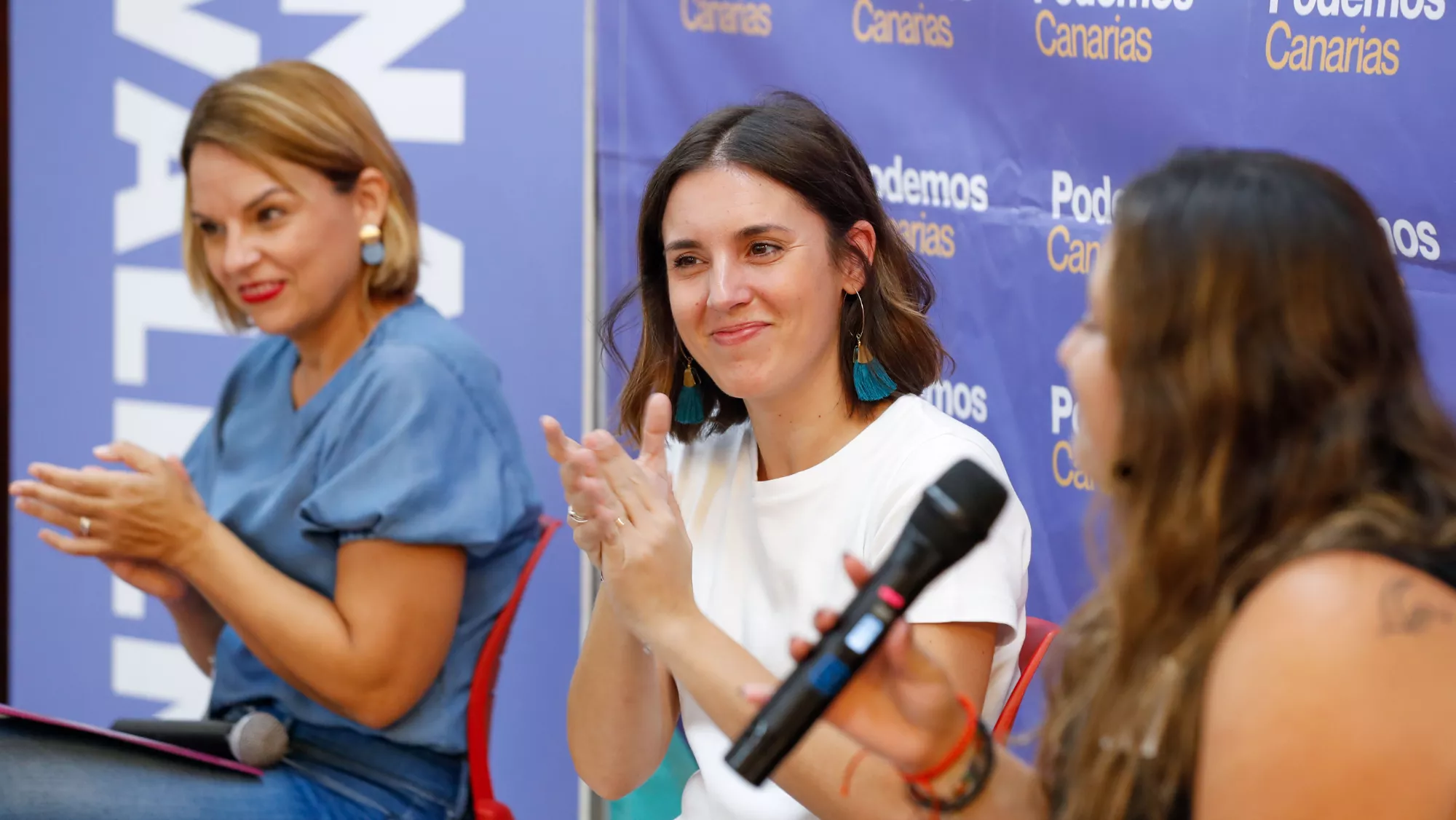 Irene Montero junto Noemí Santana y Laura Fuentes / EFE - ELVIRA URQUIJO A.
