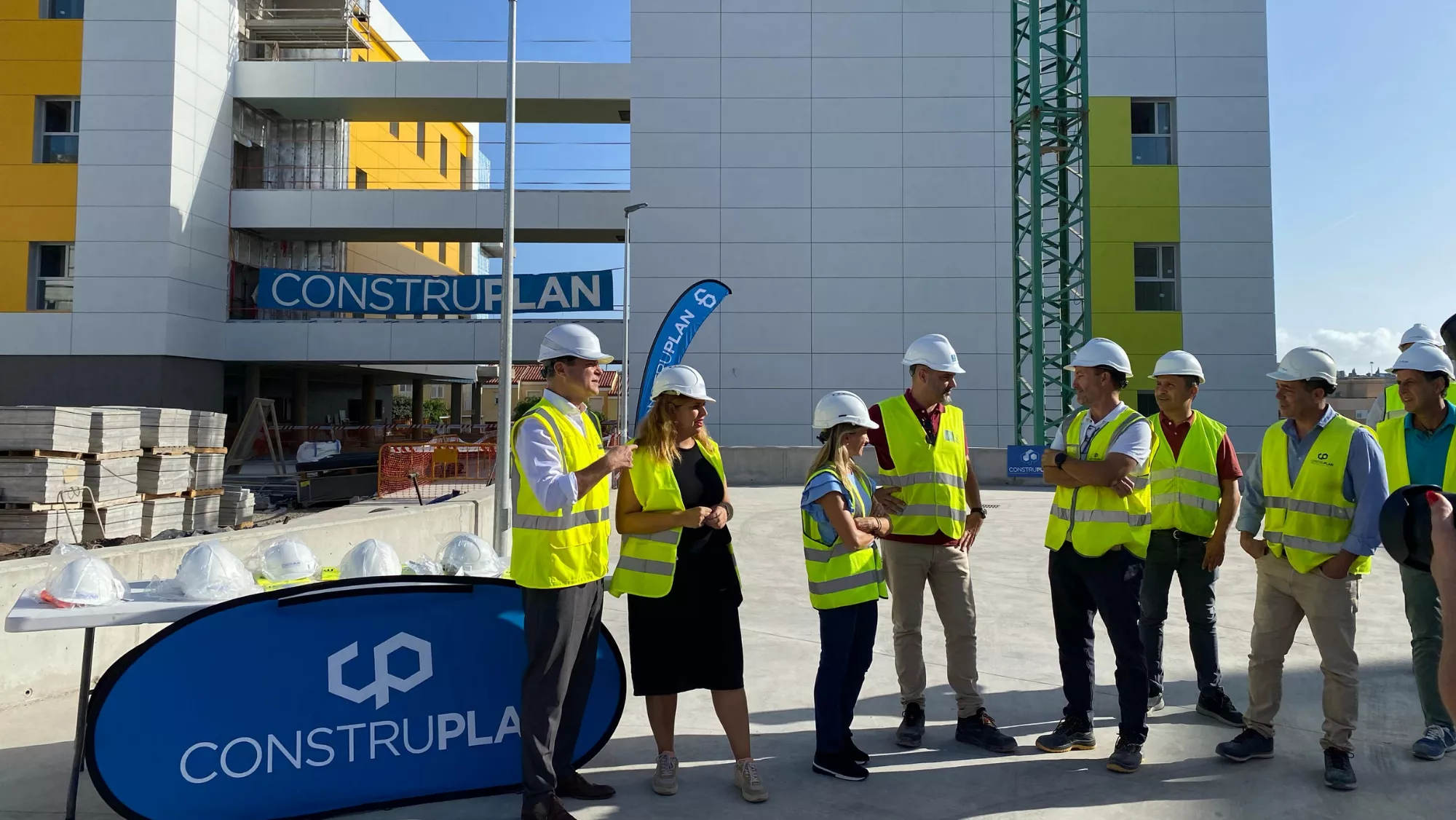 Visita al centro sociosanitario de Tamaraceite / ATLÁNTICO HOY - IRENE CARTAYA