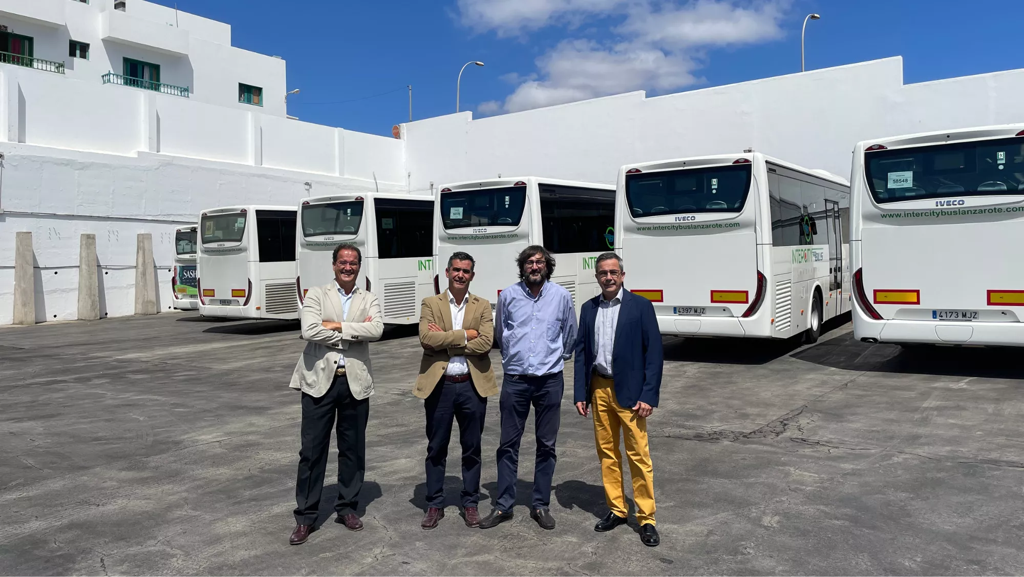 Caixabank contribuye a la ampliación de la flota del Grupo Arrecife Bus / CAIXABANK