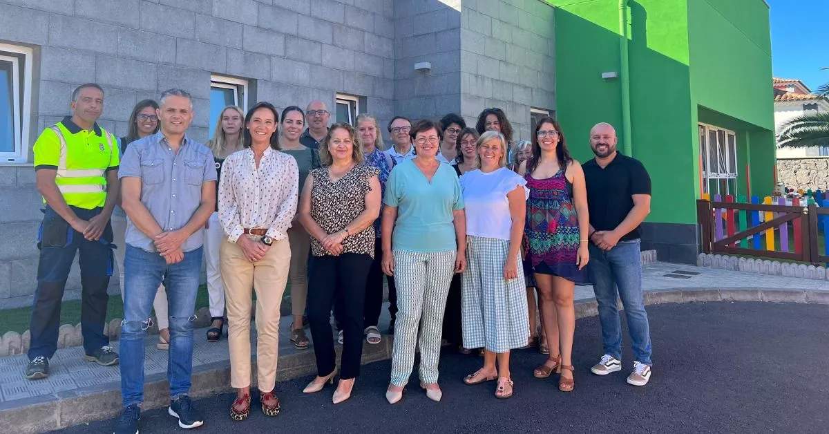 Acto de inauguración del primer colegio infantil público en Tegueste / CEDIDA