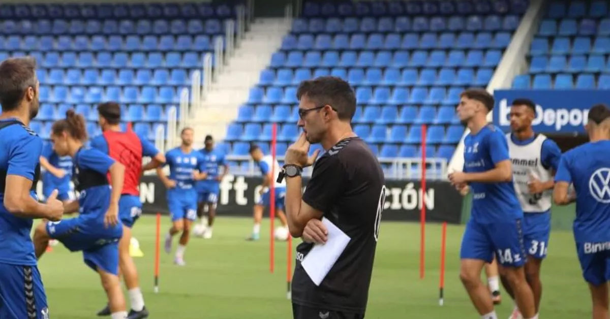  Asier Garitano atribuye las numerosas lesiones a la altísima intensidad de la competición en cada partido, incluso en las jornadas más tempranas./ CD TENERIFE.