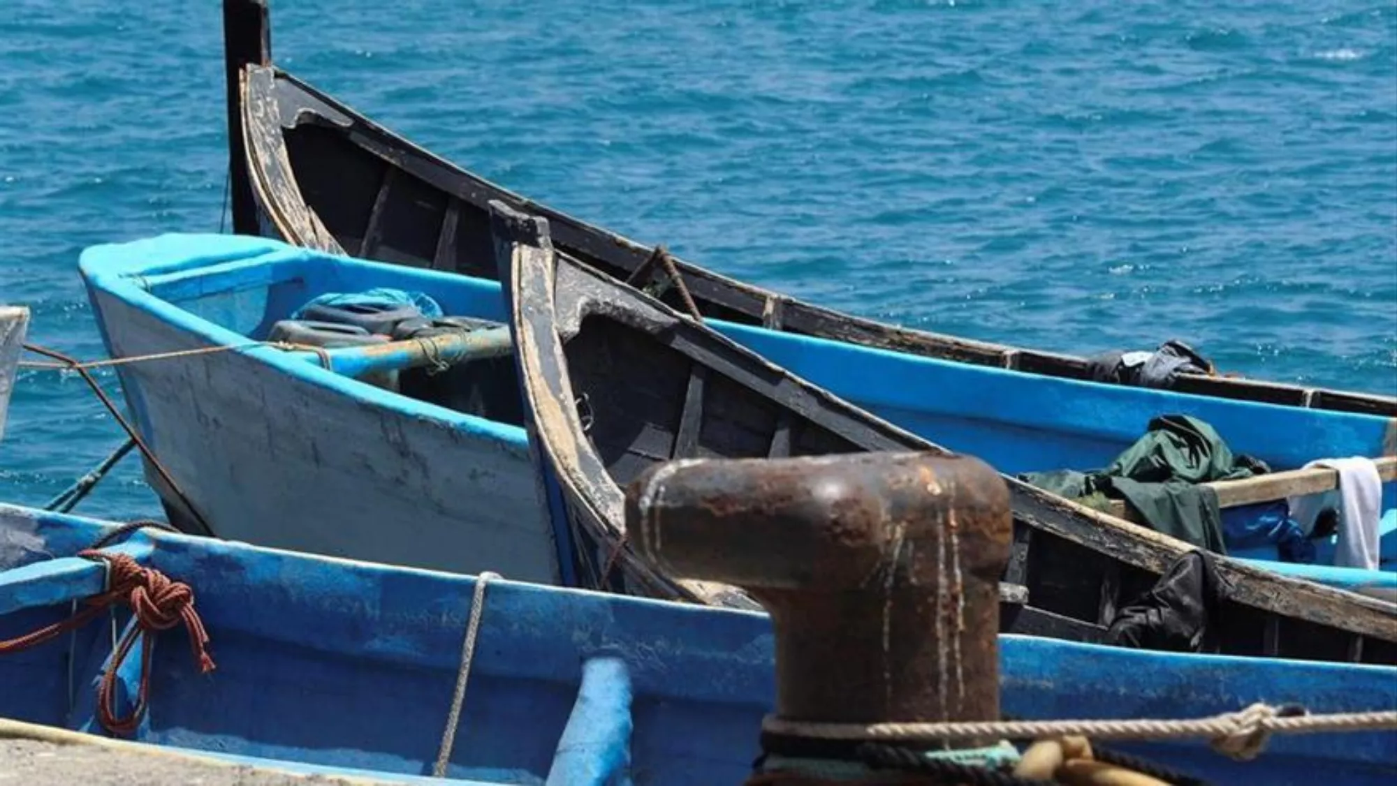 Imagen de unas pateras usadas por migrantes./ EFE