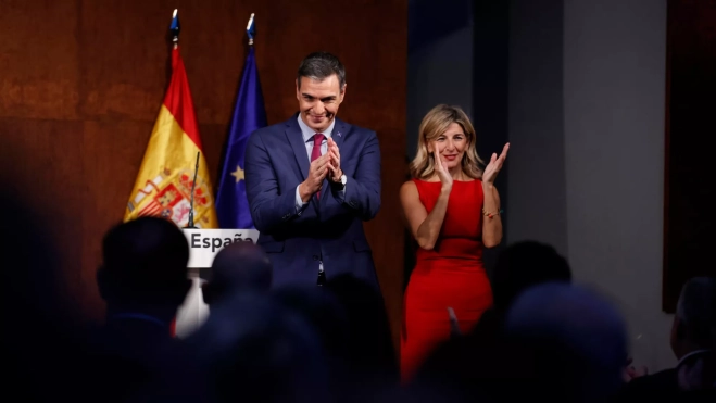 Pedro Sánchez con Yolanda Díaz / EFE Pedro Sánchez con Yolanda Díaz / EFE