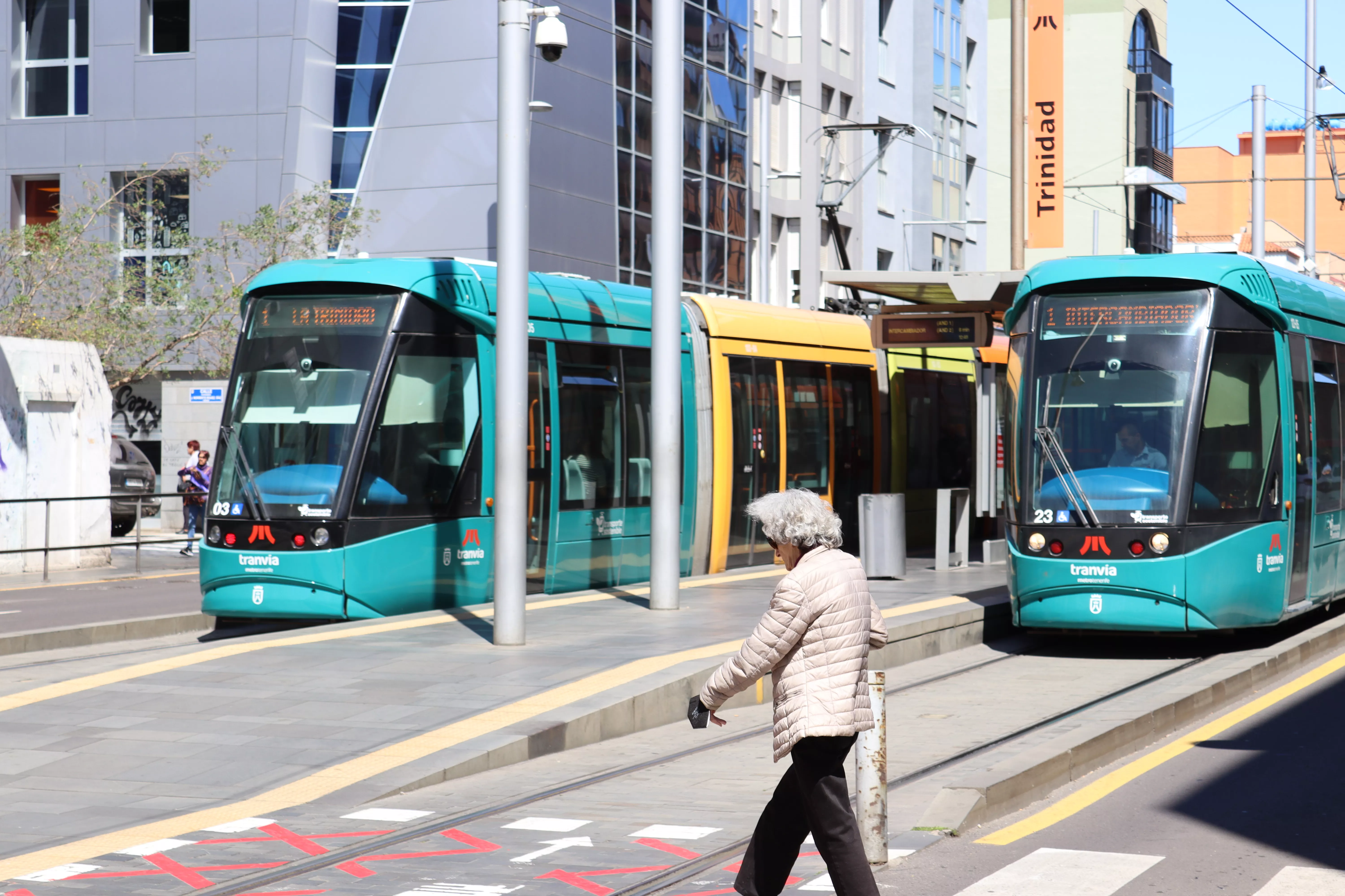 Parada del tranvía de Tenerife de Trinidad. / ATLÁNTICO HOY