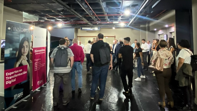 Presentación de Innobus en el Museo Elder / ATLÁNTICO HOY 