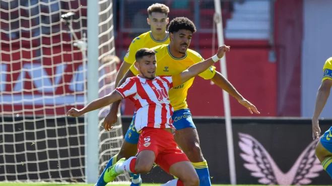 UD Las Palmas contra el Almería / EFE UD Las Palmas contra el Almería / EFE