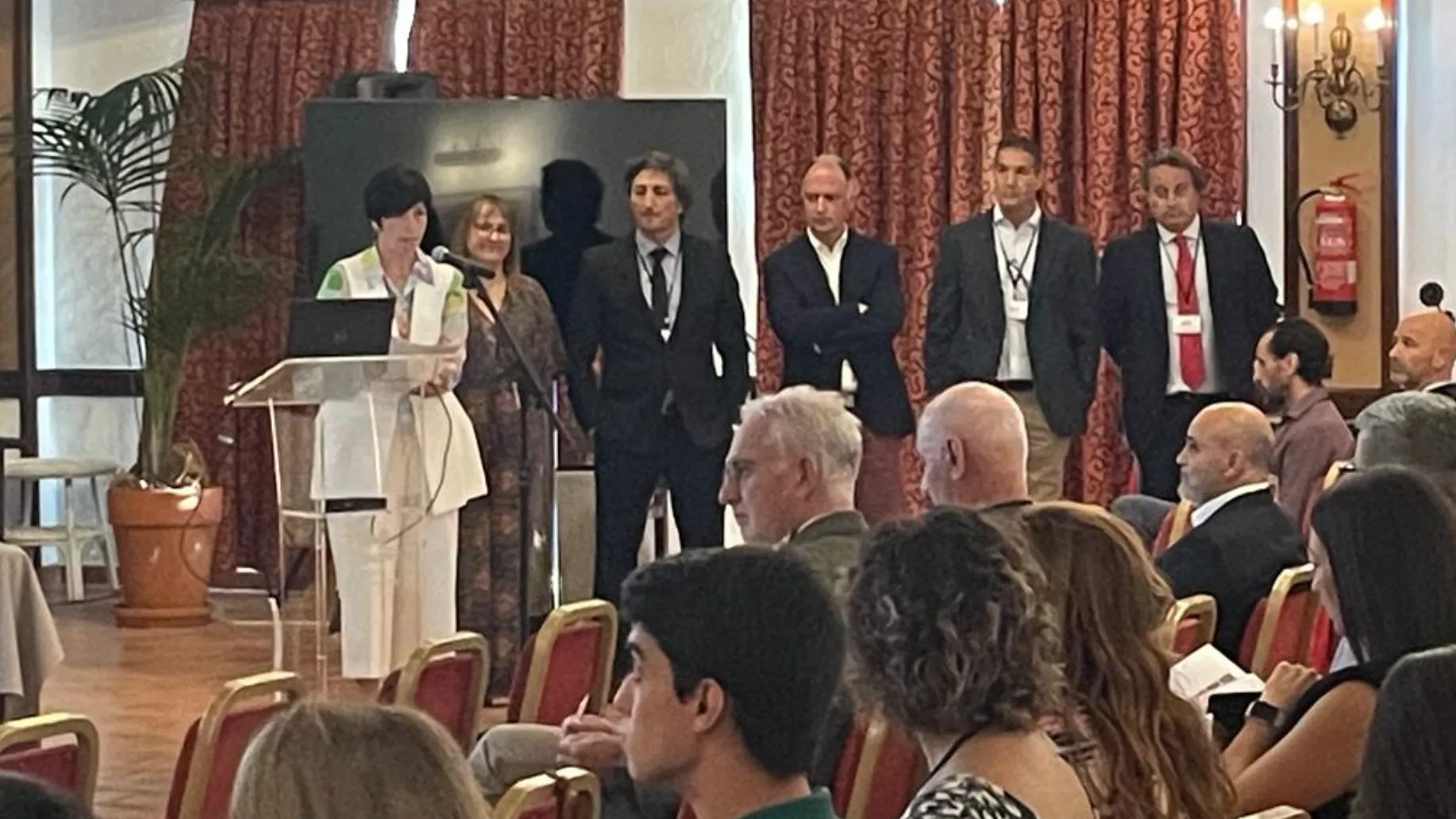 Comité organizador del Congreso Regional COTCAN./ QUIRONSALUD