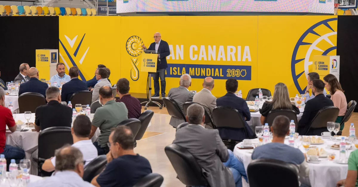 El presidente del Cabildo de Gran Canaria, Antonio Morales, en el desayuno informativo sobre la candidatura al Mundial de Fútbol 2030CABILDO DE GRAN CANARIA