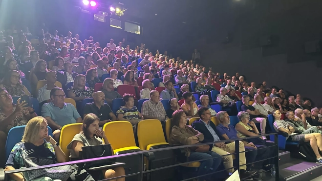 Encuentro para hablar sobre la regulación de la vivienda vacacional / ATLÁNTICO HOY - MARCOS MORENO