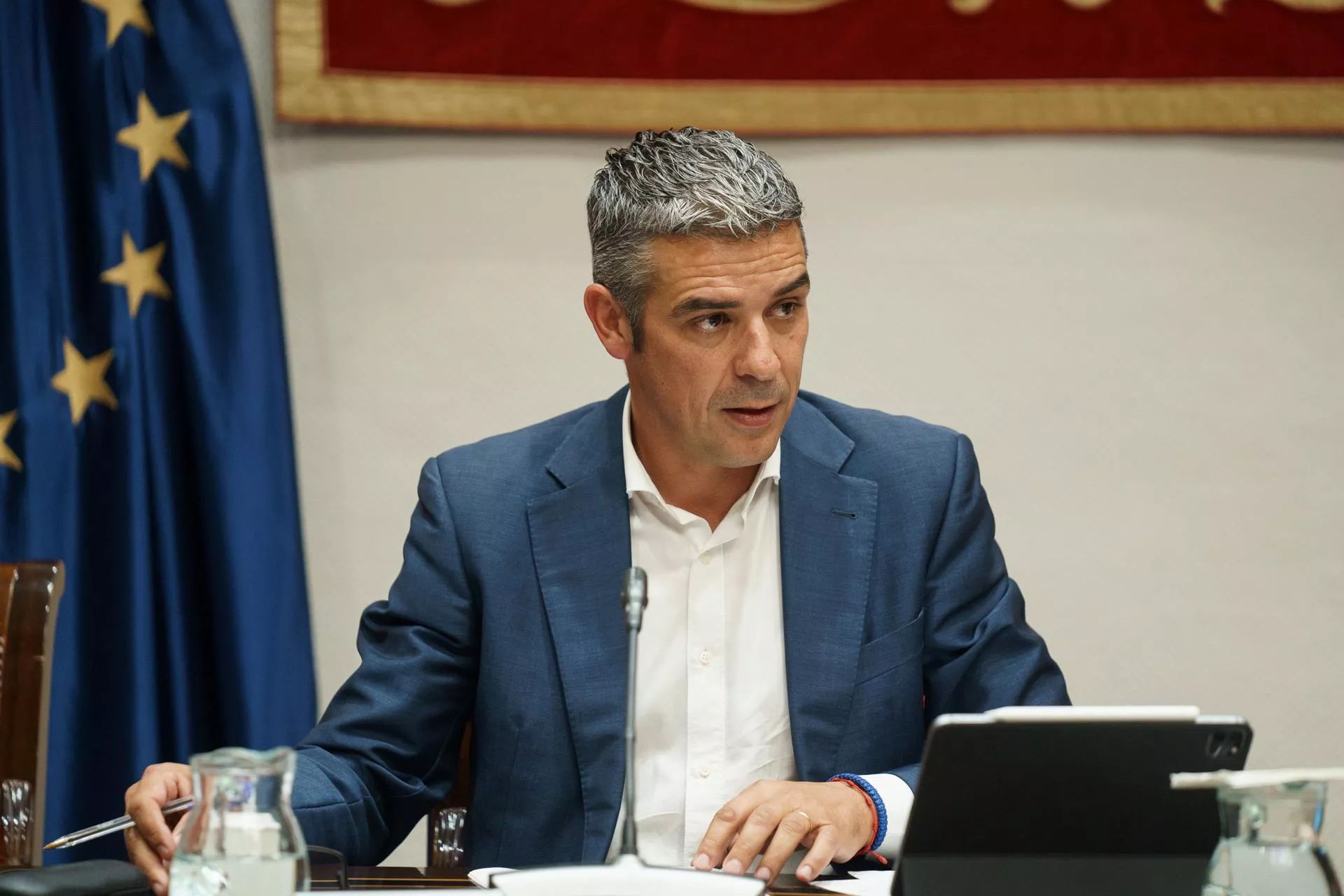 Narvay Quintero, consejero del Sector Primario, en el Parlamento de Canarias. / EFE - RAMÓN DE LA ROCHA