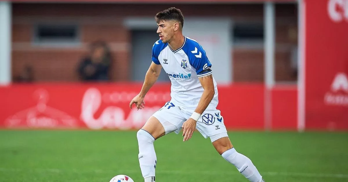 Waldo Rubio estará de bajas un mes y medio e incluso podría perderse todo los compromisos que quedan hasta el parón invernal./ LALIGA HYPERMOTION.