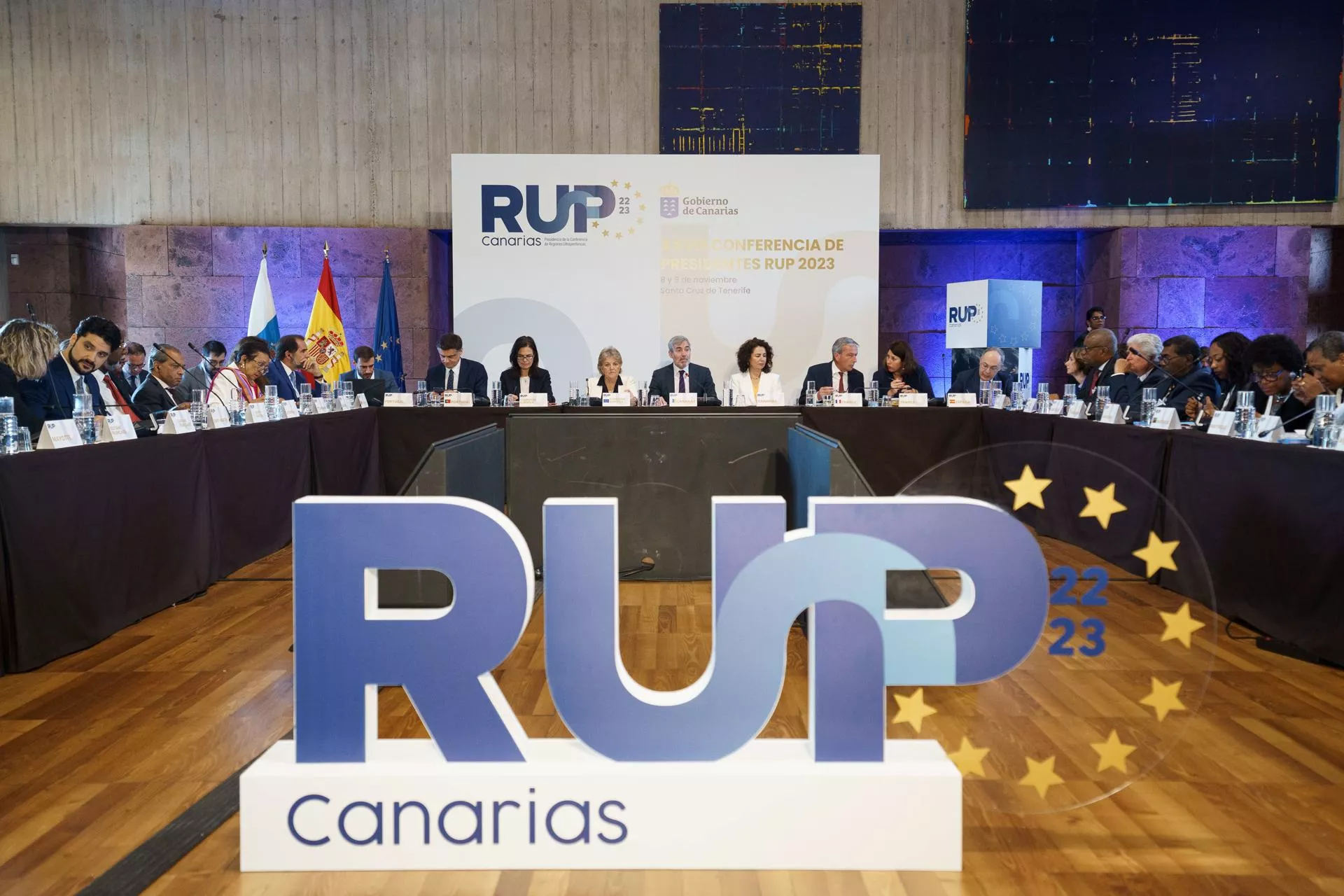 Segunda jornada de la conferencia presidentes de las regiones ultraperiféricas de la Unión Europea que se celebra en Santa Cruz de Tenerife./ EFE- RAMÓN DE LA ROCHA