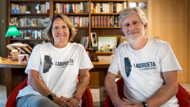 Paula Labordeta y Gaizka Urresti, directores del documental / CEDIDA