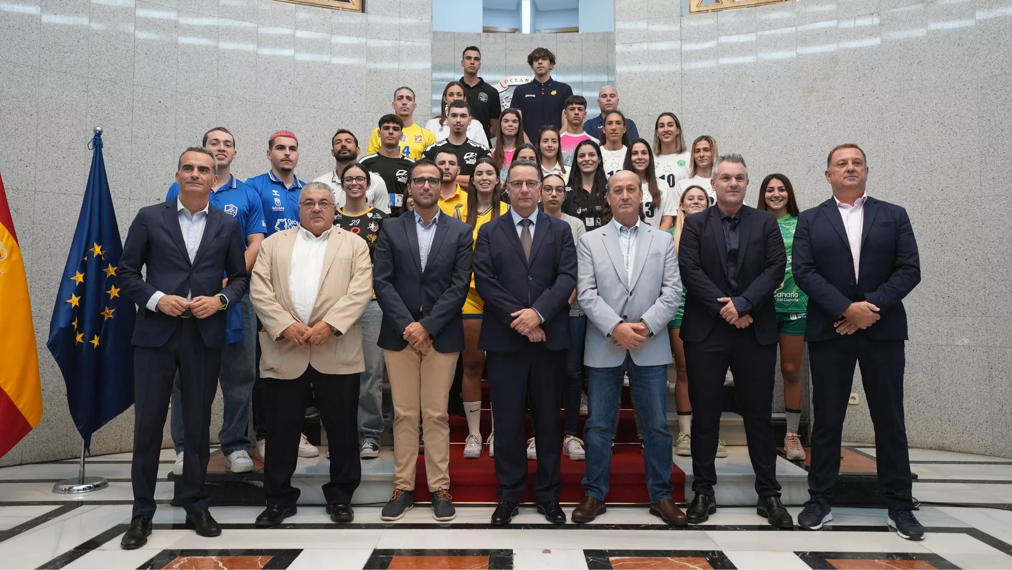 El Gobierno firma con el baloncesto, el balonmano y voleibol canarios el protocolo de subvenciones para sus viajes / CONSEJERÍA DE EDUCACIÓN 