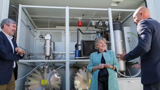 La planta más gran de la biorrefinería es capaz de fabricar tres kilos de hidrógeno a la hora / EFE - ÁNGEL MEDINA G. La planta más gran de la biorrefinería es capaz de fabricar tres kilos de hidrógeno a la hora / EFE - ÁNGEL MEDINA G.