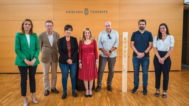 El Cabildo de Tenerife y Fénix Canarias han firmado el convenio de Tótems Tenerife / CABILDO DE TENERIFE