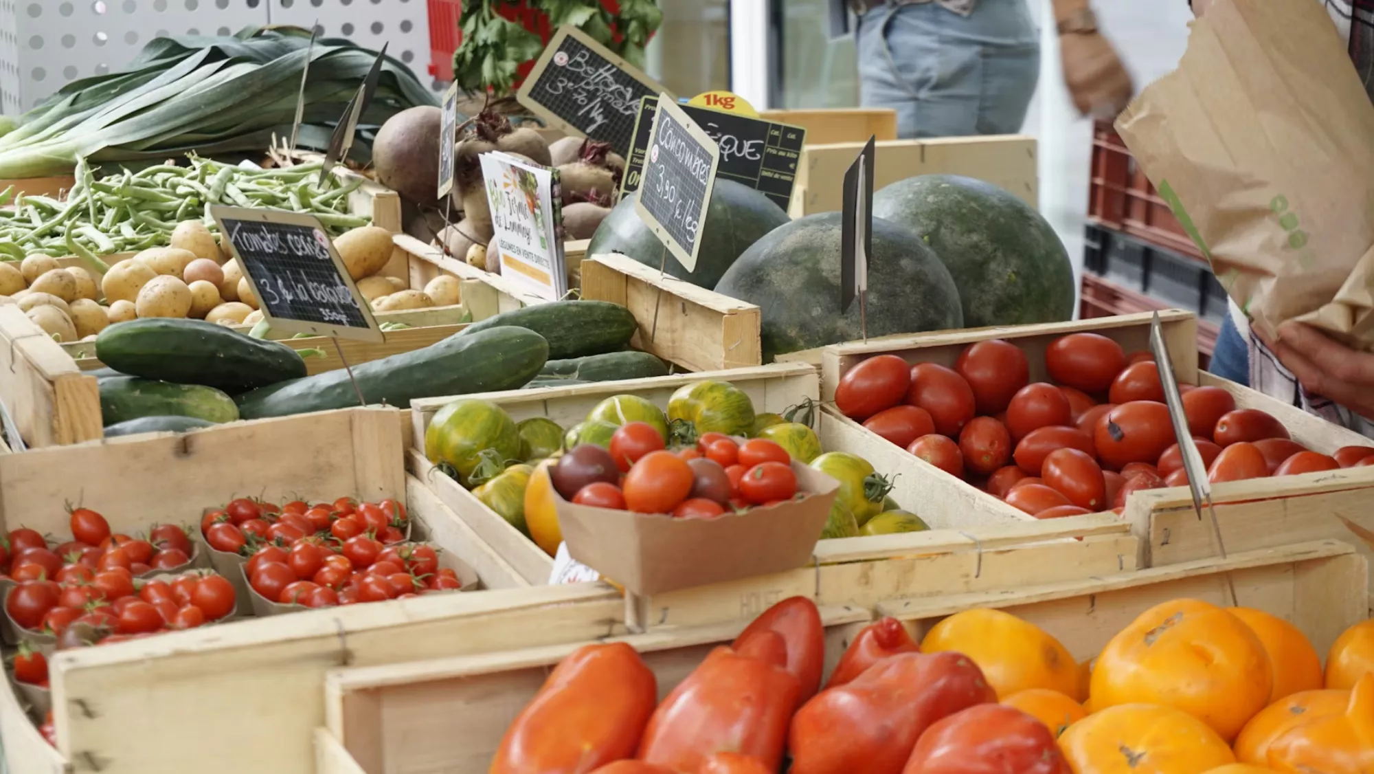 Productos en un mercado / UNSPLASH