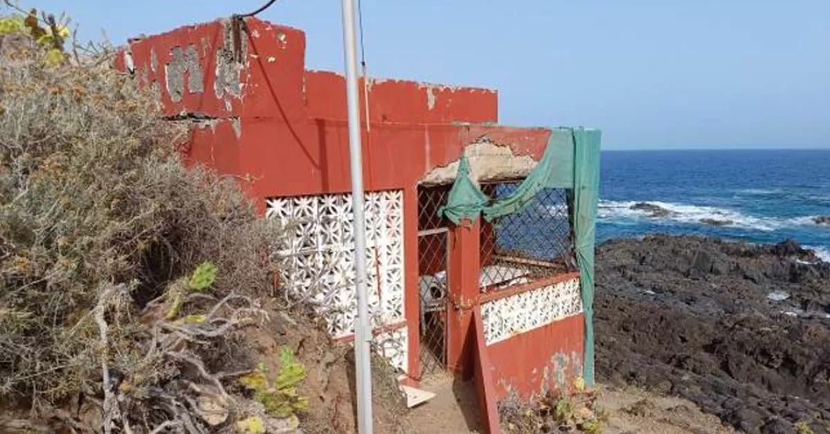 Vivienda en la playa del Sargo, en el litoral de Tacoronte, que será demolida por Costas en el marco de la adaptación del paseo a El Pris./ COSTAS