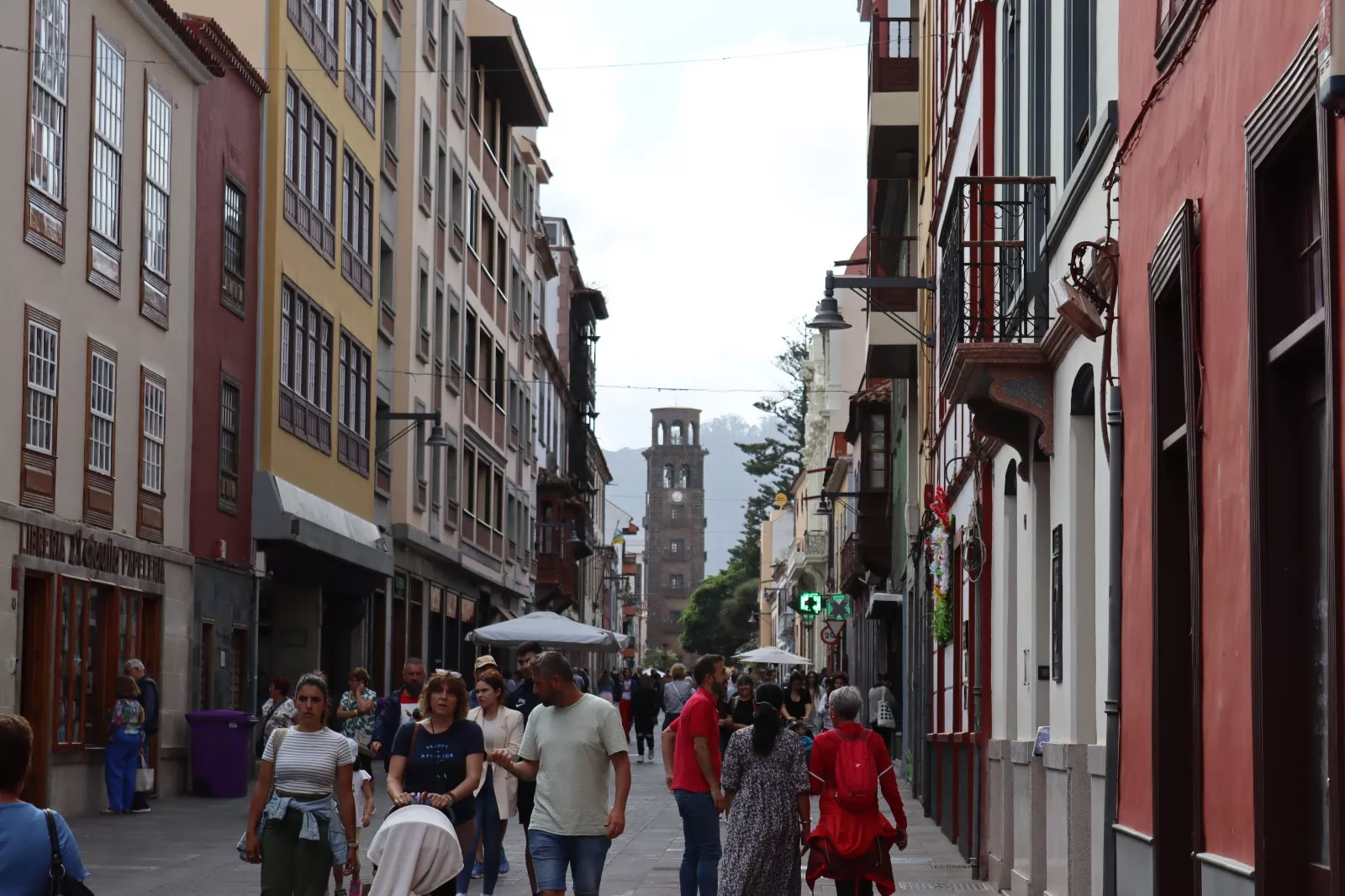 Calle comercial de La Laguna (Canarias). / AINOHA CRUZ-ATLÁNTICO HOY