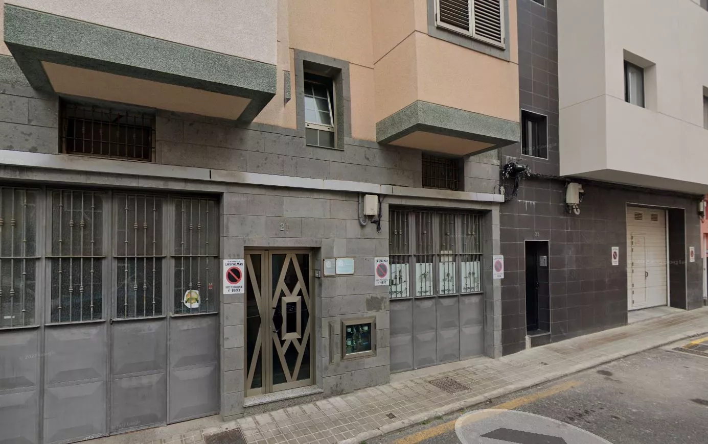 Oficinas de Apunto Pilar González Reformas / AH