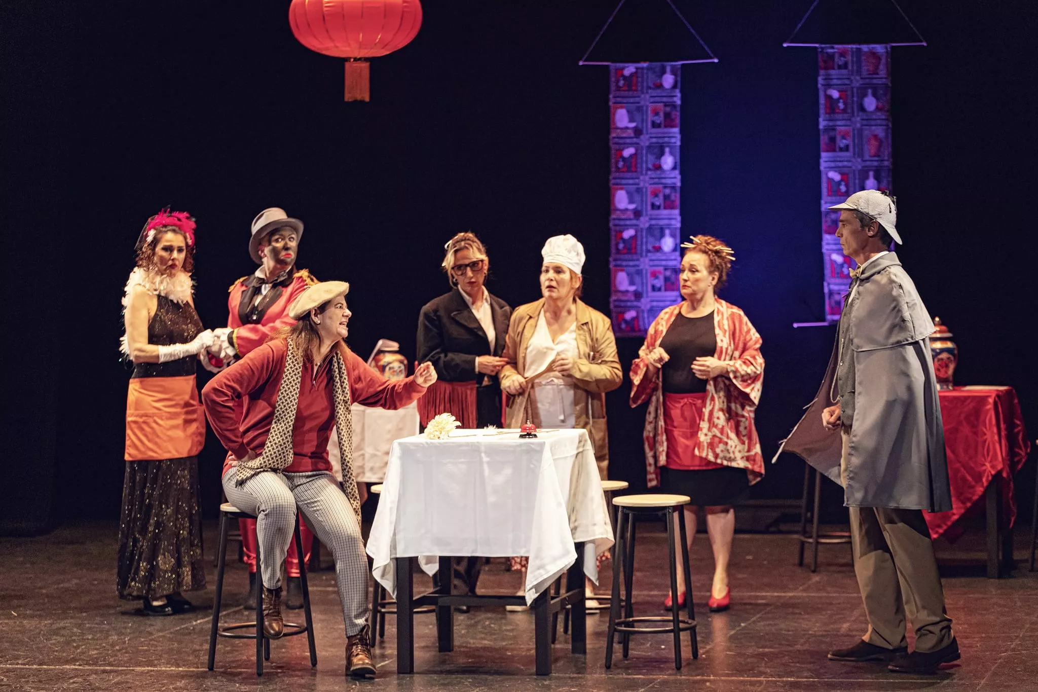 Representación de 'El Saloncito Chino' por el grupo de teatro amateur Meeting Point Teatro. / CEDIDA