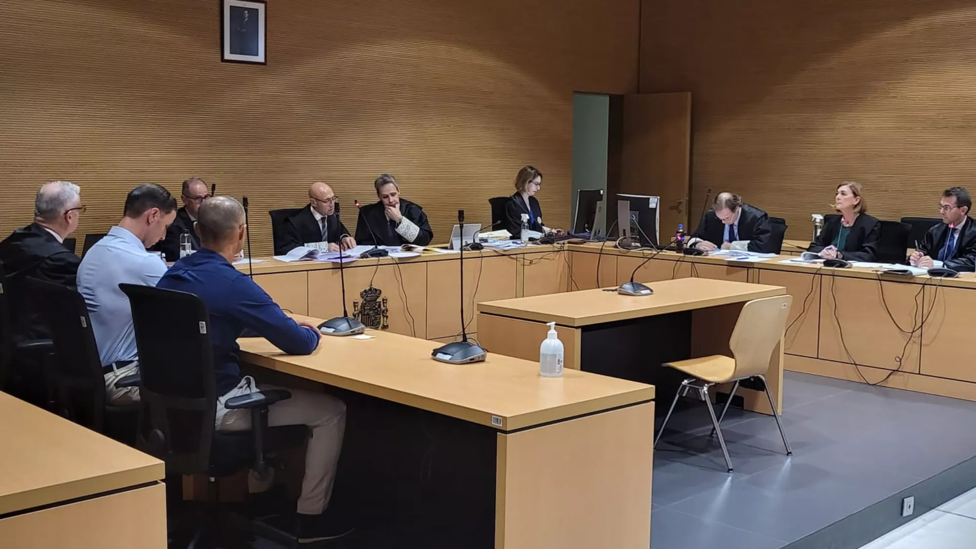 Imagen del juicio contra los dos policías locales de Las Palmas de Gran Canaria / AH