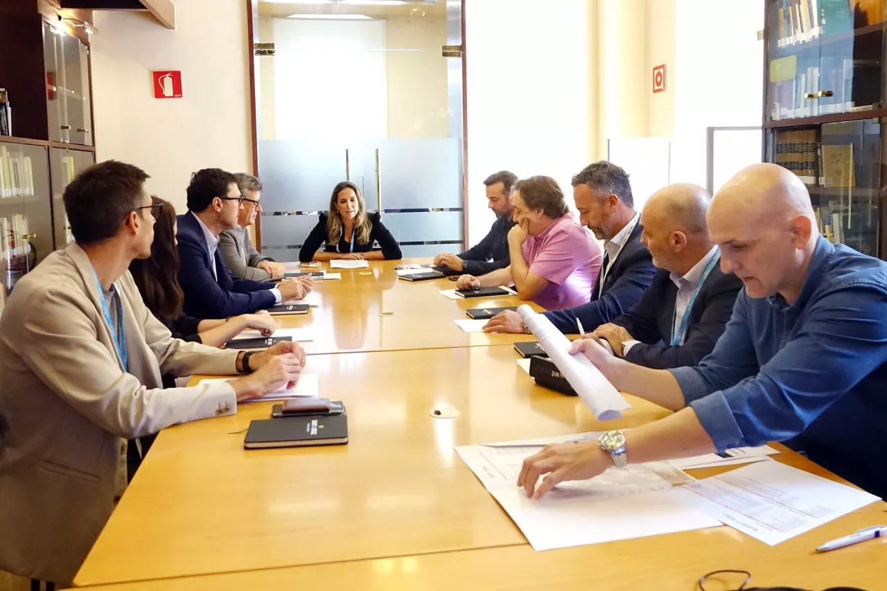 La nueva Mesa de Turismo de Santa Cruz de Tenerife / CEDIDA La nueva Mesa de Turismo de Santa Cruz de Tenerife / CEDIDA