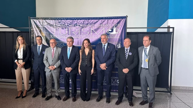 Autoridades presentes en el XI Foro de Turismo de Maspalomas / ATLÁNTICO HOY - MARCOS MORENO
