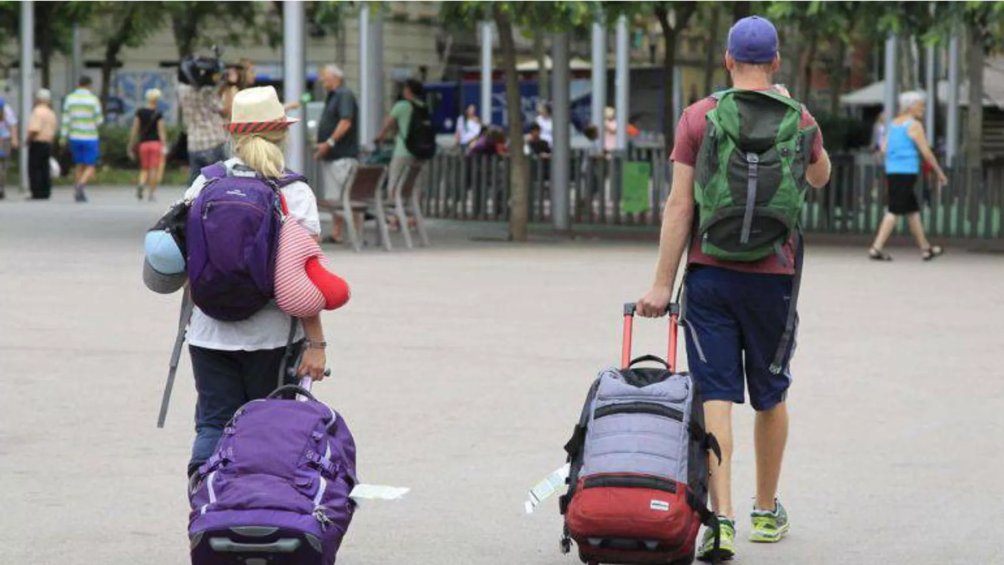 Dos turistas / ARCHIVO